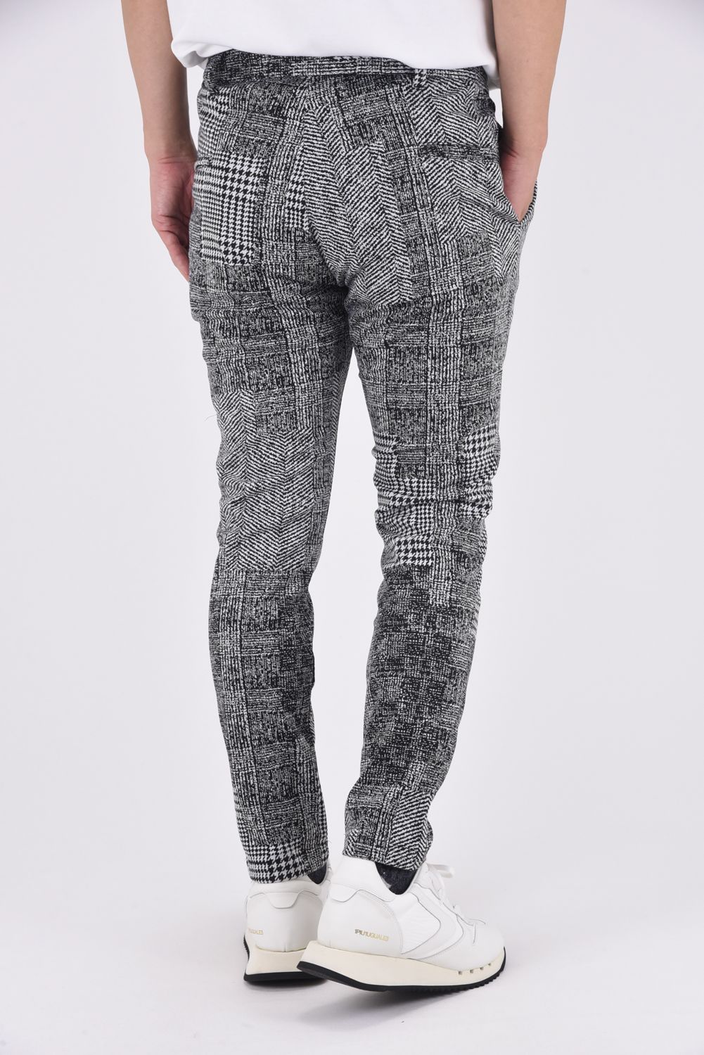 JJACQUARD SLACKS / ハウンドトゥースジャガードスラックス （ブラック）
