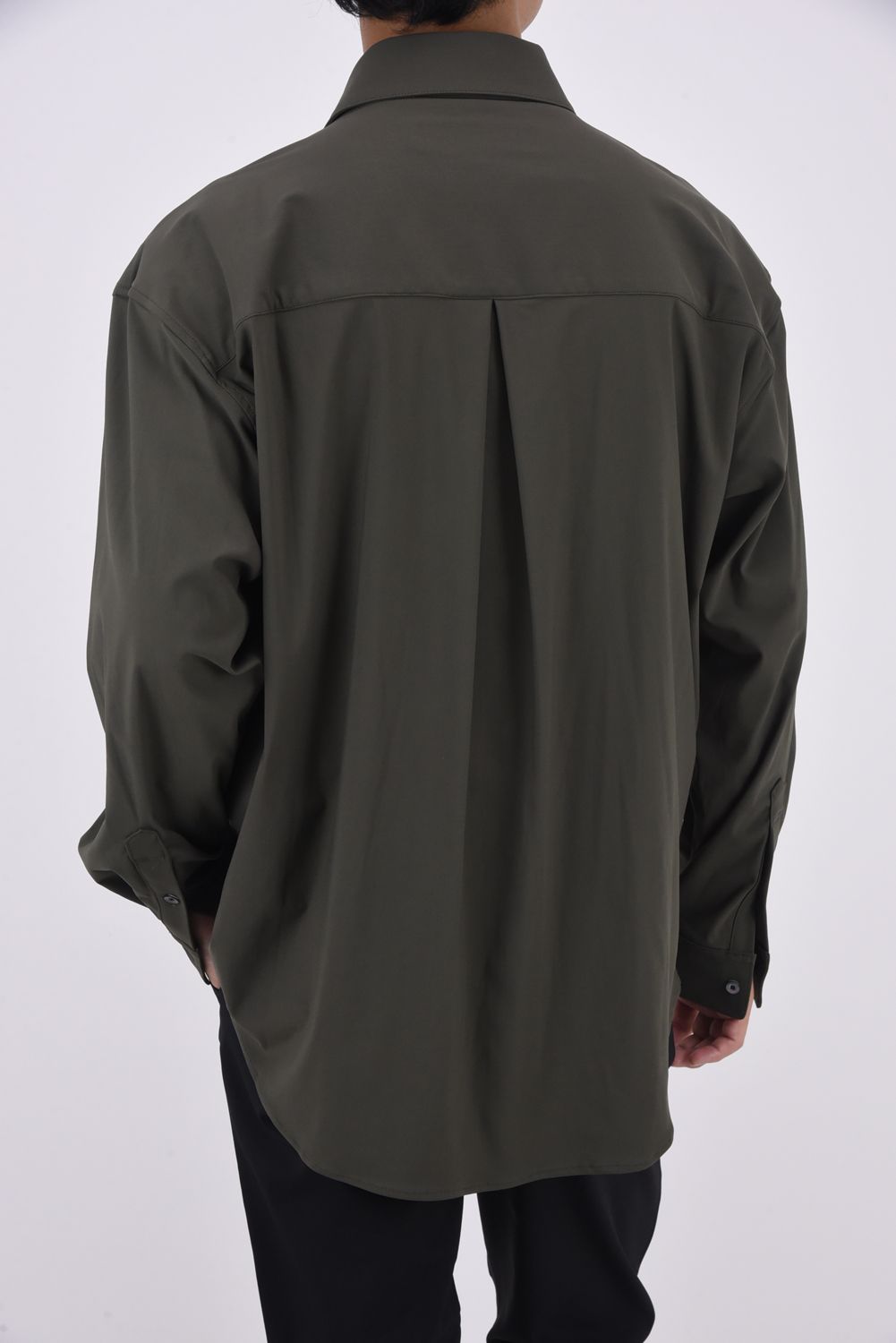 NYLON JACK SHIRTS / 【定番】 Aラインシルエット ナイロンシャツ カーキ