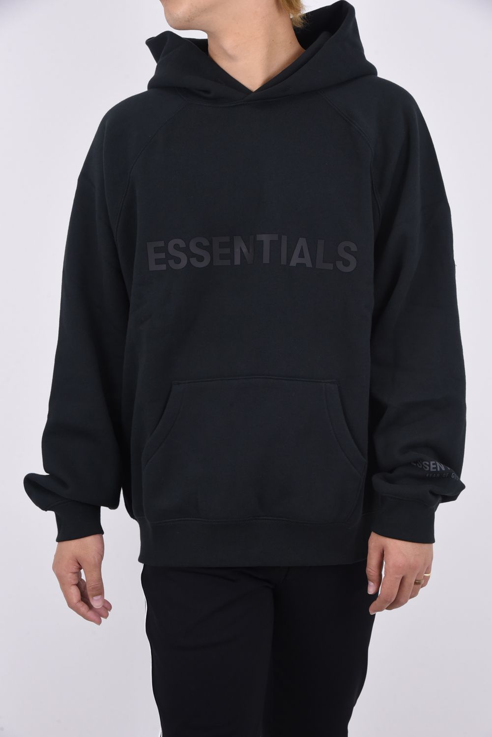 新品 FOG ESSENTIALS裏起毛、大ロゴ 男女兼用リフレクティブパーカー