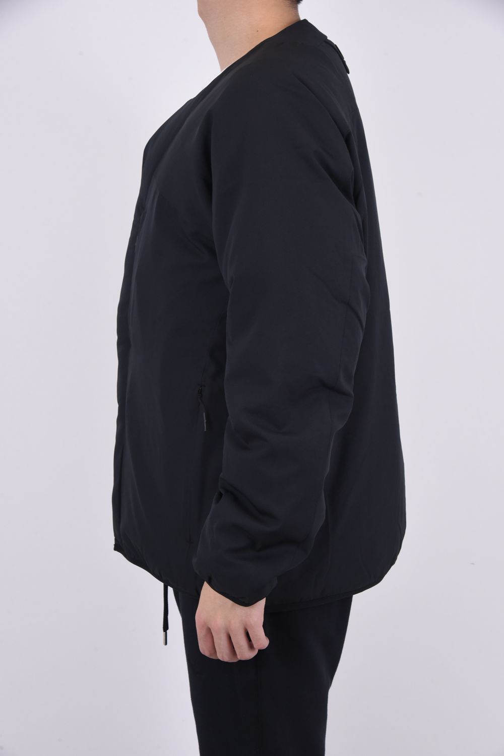 WM / TAION TWILLED INNER DOWN JACKET / WM / タイオン ノーカラー ツイル ダウンジャケット ブラック