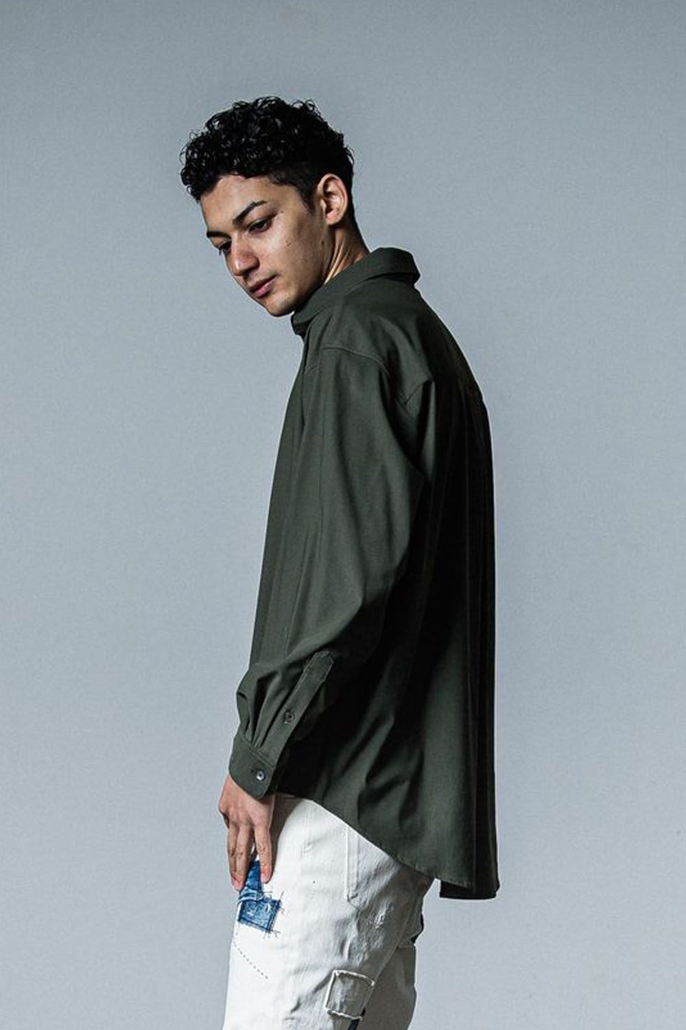 NYLON JACK SHIRTS / 【定番】 Aラインシルエット ナイロンシャツ カーキ