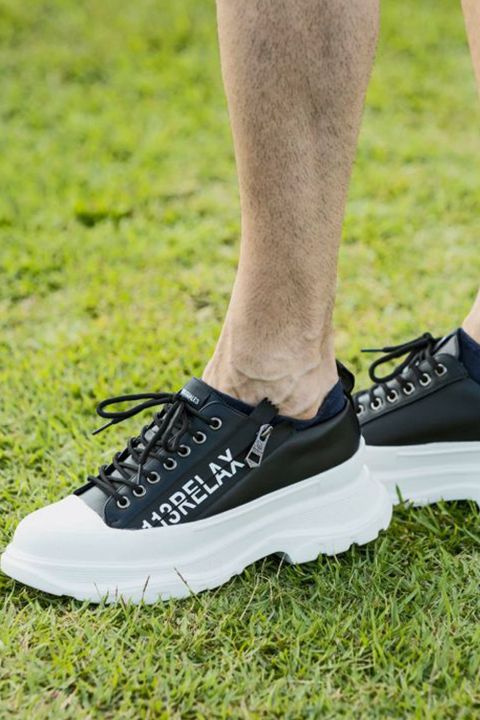 BIG SOLE SHOES / ブランドロゴ ビッグソール スニーカー ブラック