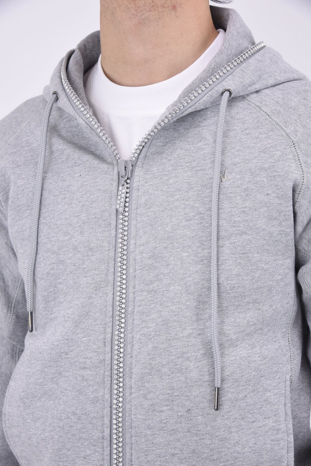 GLITTER ZIP HOODIE / グリッターロゴ ジップパーカー トップグレー