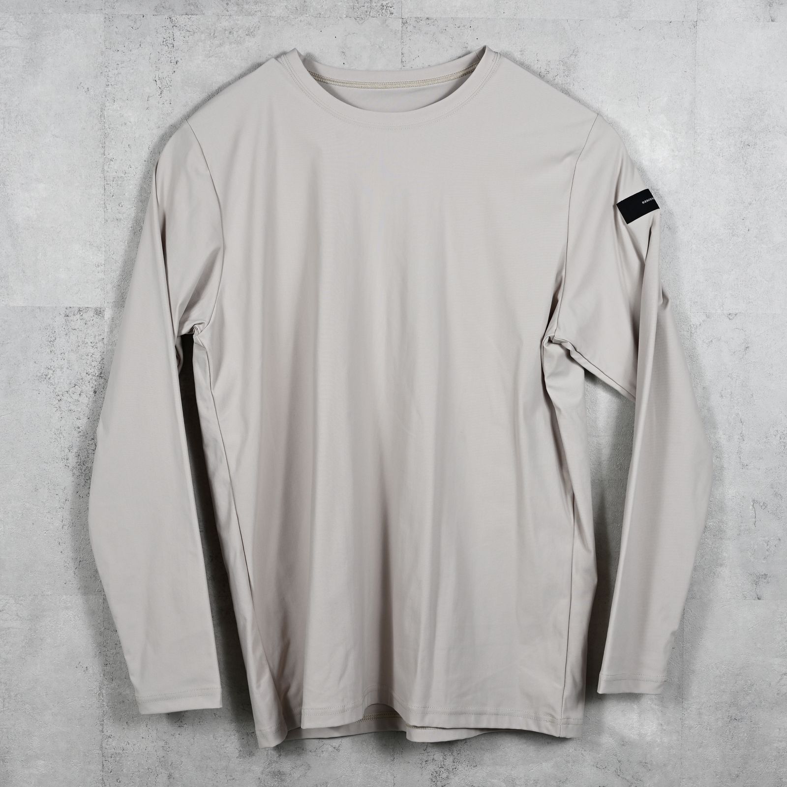 BACK PT nylon longsleave Tee / バックロゴ ナイロン ロングスリーブTシャツ グレージュ (7月中旬入荷予定)