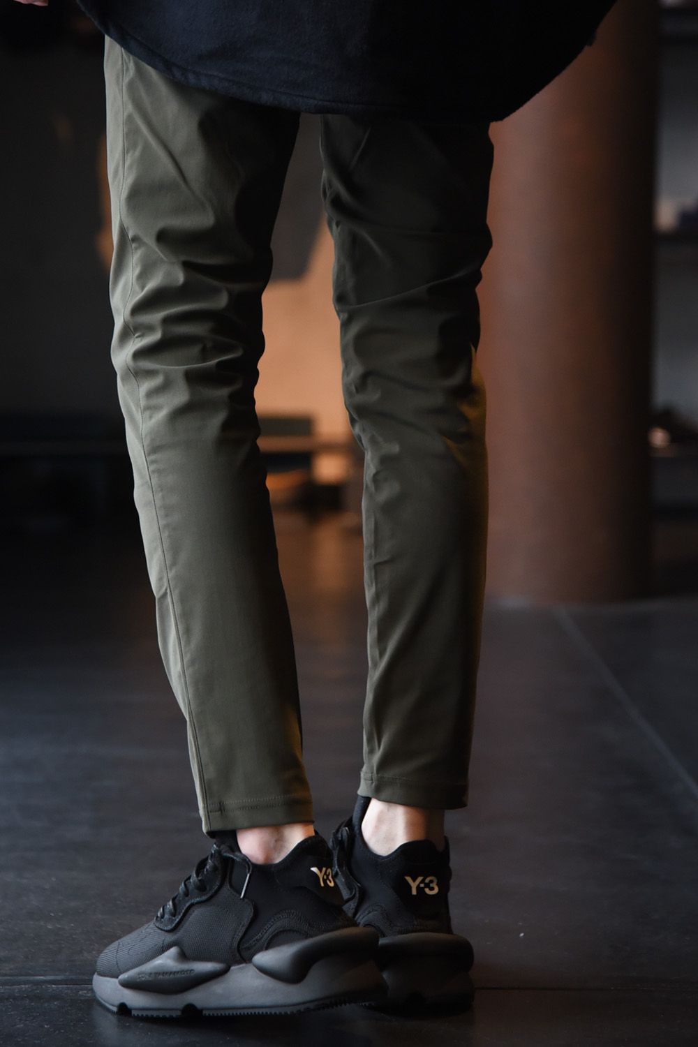CHRIS EASY PANTS / 【定番】 高機能ナイロン マイクロファイバー スラックス イージーパンツ ナイロンカーキ