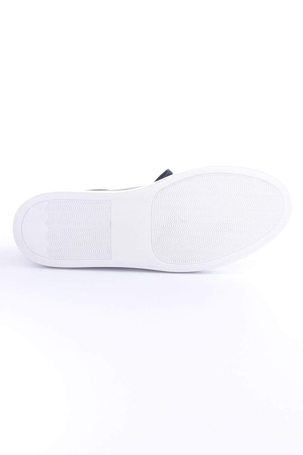 9838 NEW KIPS / LOW CUT SNEAKER