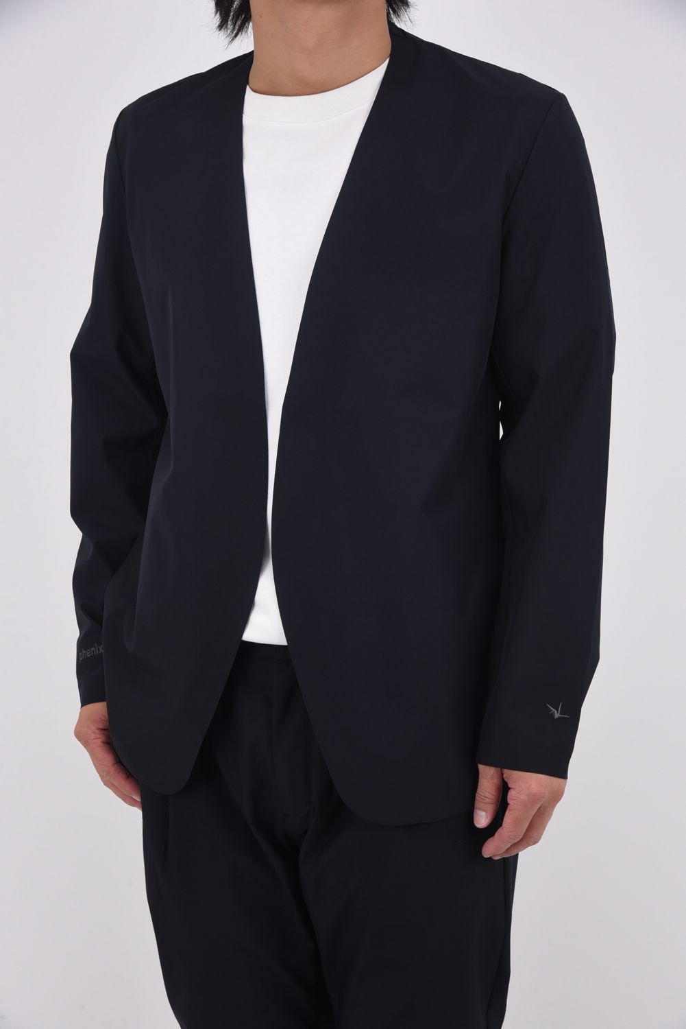 【+phenix】 NO COLLAR JACKET & SLACKS / WINDSTOPPER® PRODUCTS BY GORE-TEX LABS ノーカラージャケット&スラックスセットアップ (ブラック)