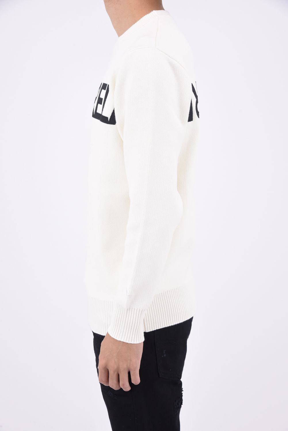 DOUBLE JACQUARD APPLIQUE LOGO KNIT / ロゴ アップリケニット ホワイト