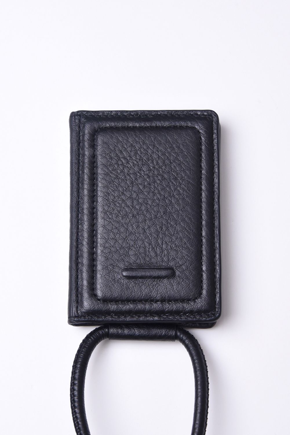 STRAPPED-ACCESSORY-CARDCASE / ストラップ付き MagSafe対応 ショルダーカードケース (ブラック)