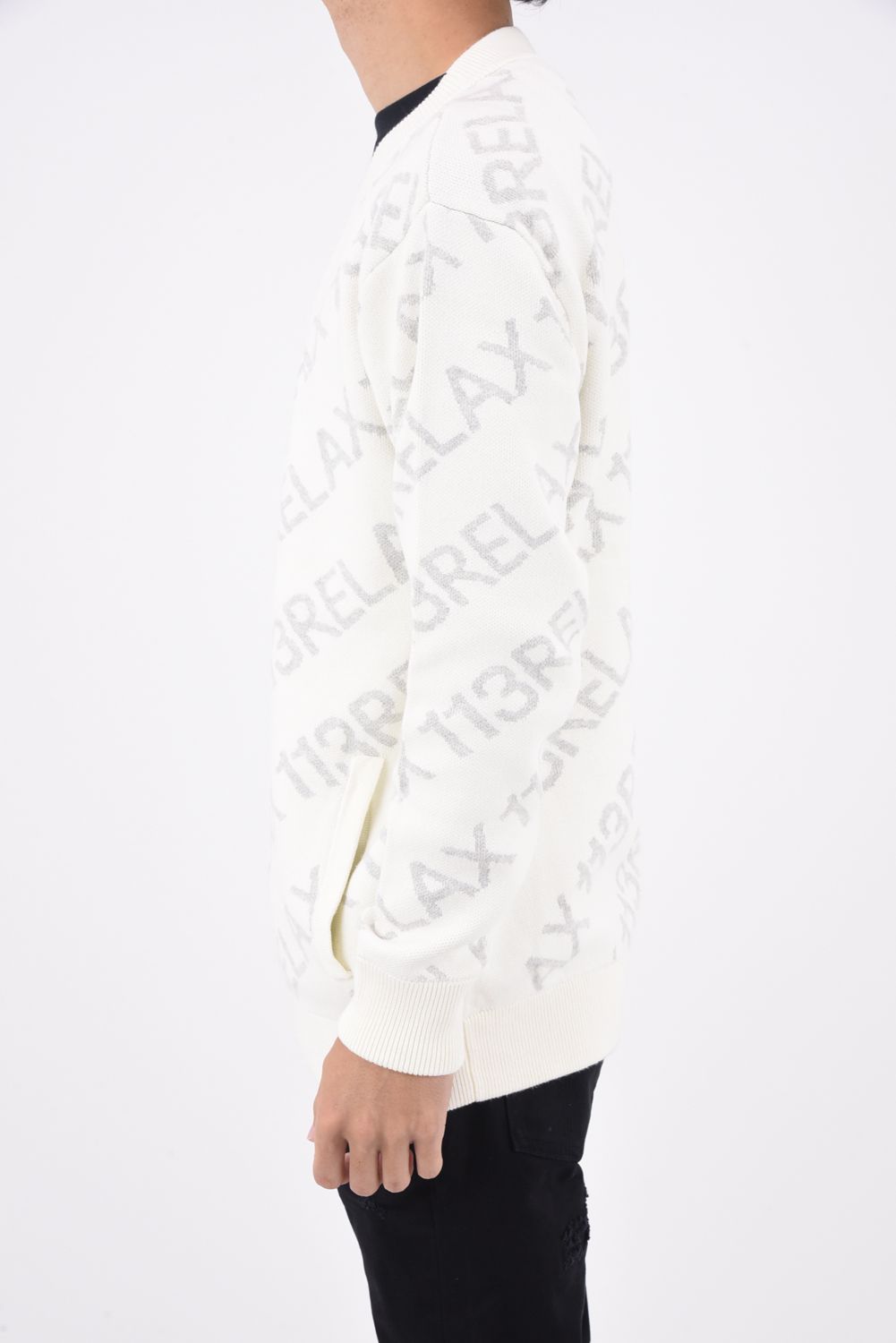 DIAGONAL LOGO CARDIGAN / 総柄ロゴ ニットカーディガン ホワイト