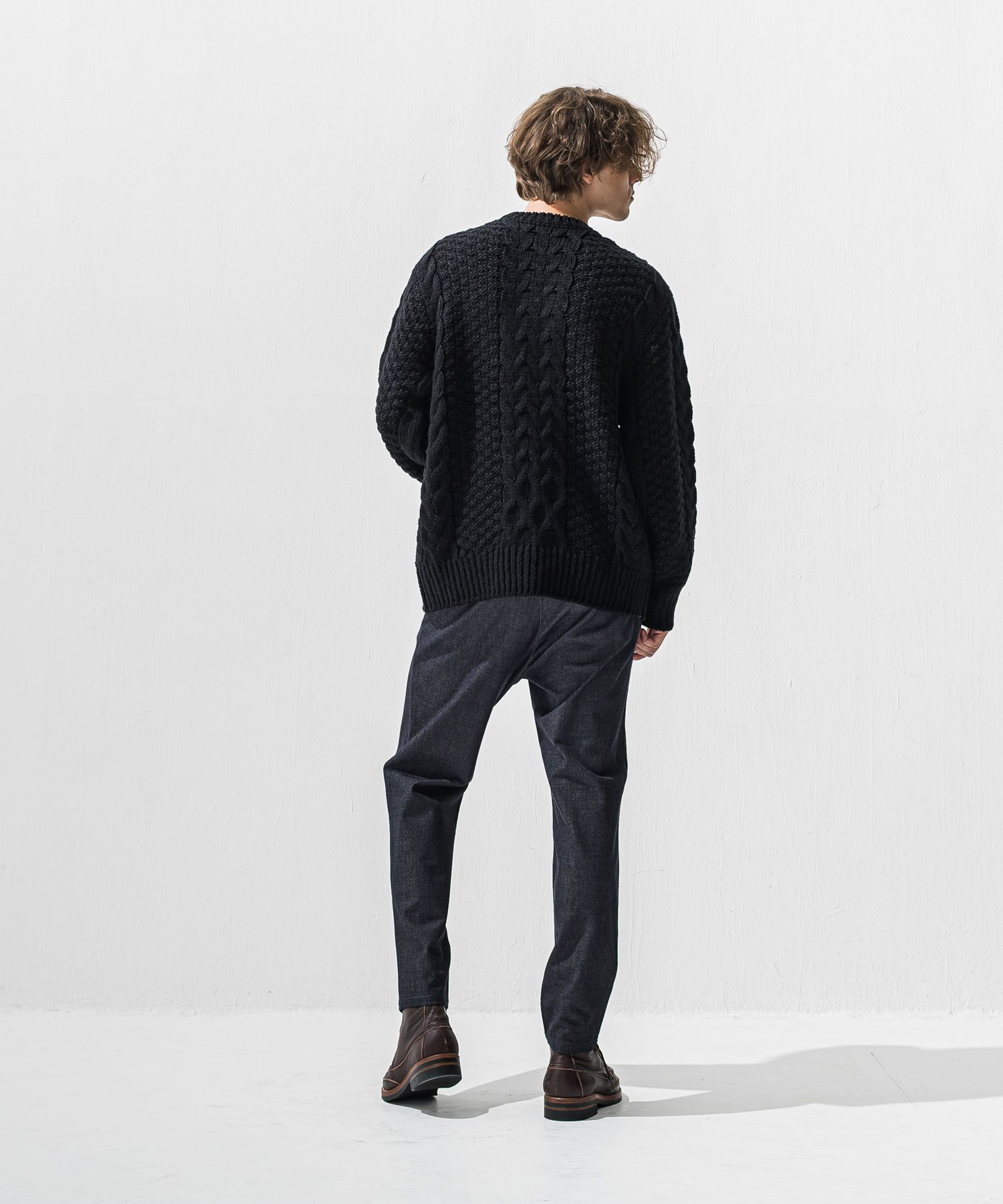 CABLE LAW SWEATER / ケーブル編み ローゲージセーター (ブラック) (10月下旬入荷予定) ※オーダー締切:9月7日(月)17時