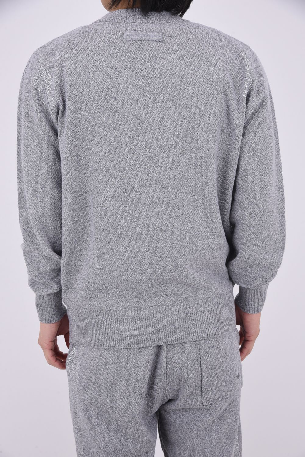 【26SS】 PARTIAL FOIL PRINT CREW KNIT / 箔プリント クルーネックニット (グレー)