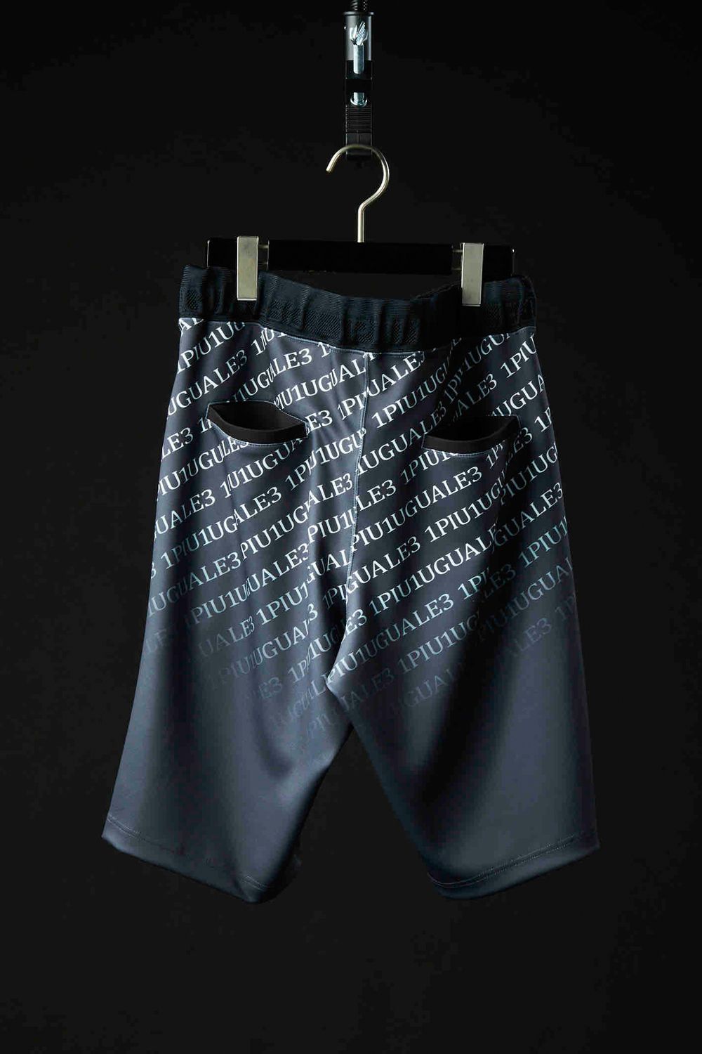 113SPORT PREMIUM BOOST JERSEY SHORTS GRADATION / プレミアム ダイアゴナルロゴ グラデーション ショートパンツ ブラック×ホワイト (3月~4月頃入荷予定)