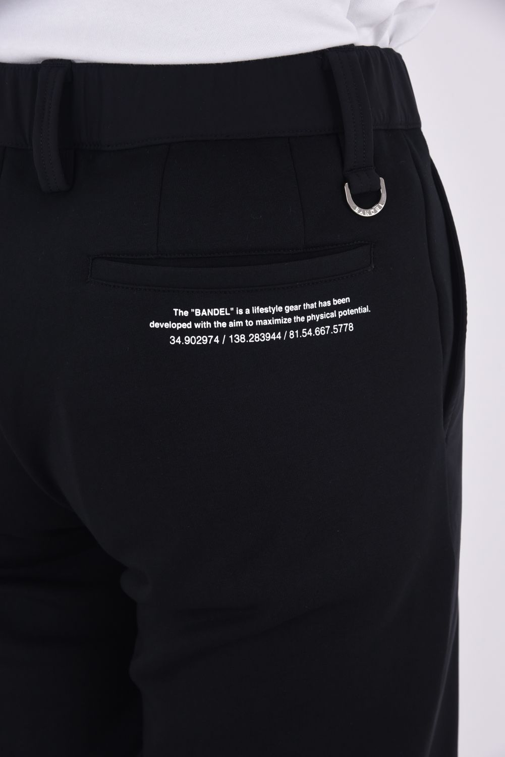 【25AW】 FRONT SWITCH TAPERED PANTS / ボンディング素材 ハイブリッドロングパンツ (ブラック)