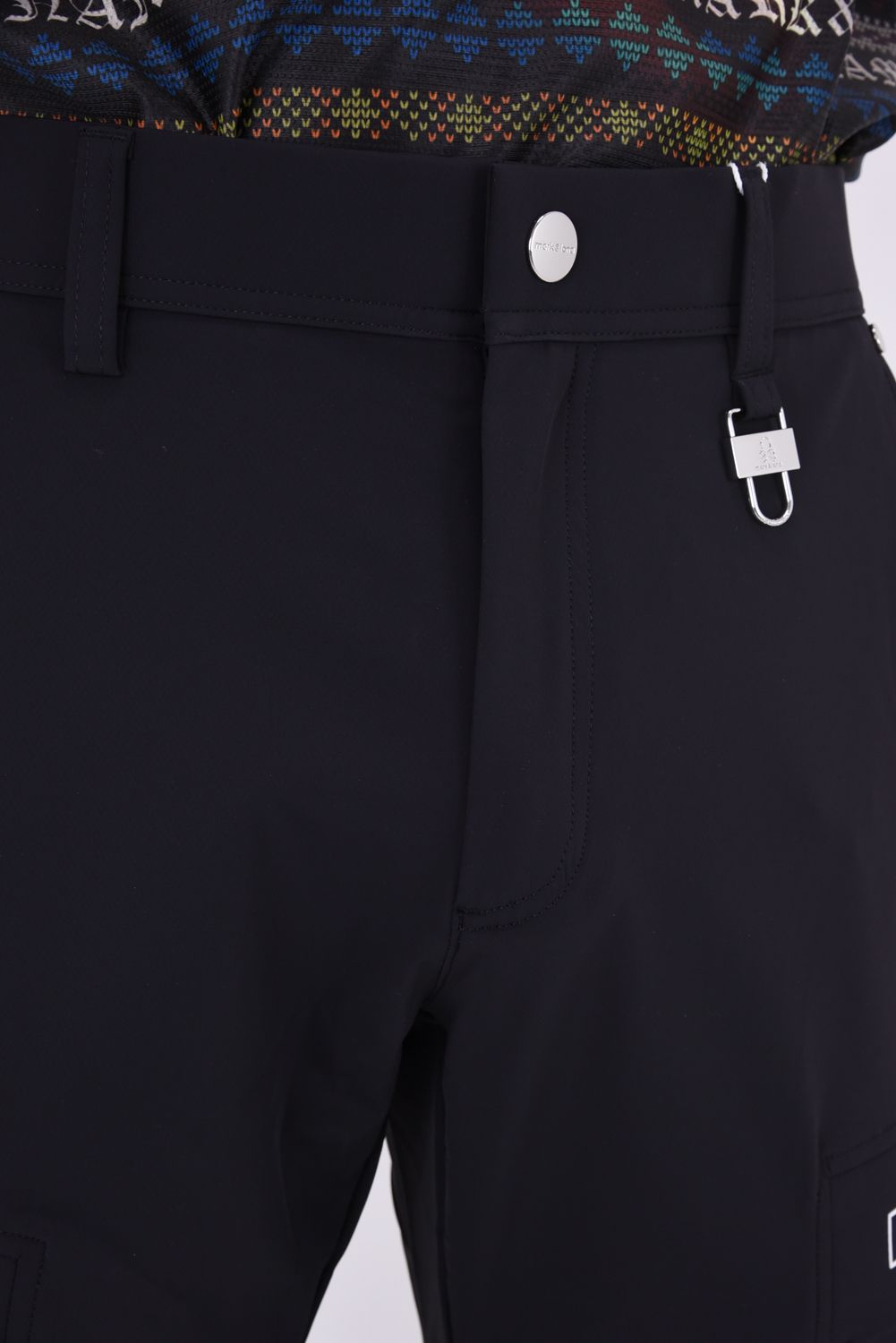 【26AW】 FRACTUR UTYLITY PANTS / ナイロンタフタ アイアンスカルプリント ストレッチロングパンツ (ブラック)