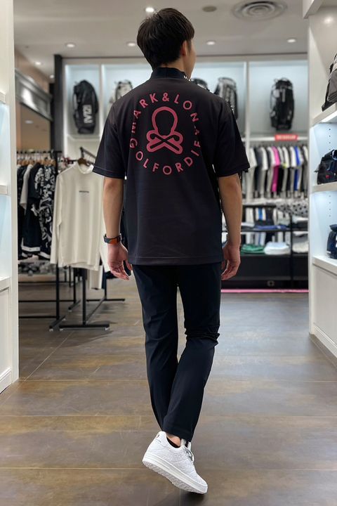 【MARK＆LONA】 光沢感のあるオリジナルジャカードモックネックTシャツ
