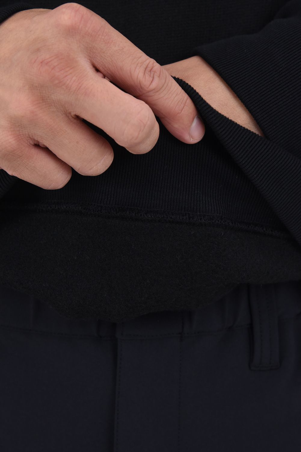 【25AW】 LAYERED HIGH NECK KNIT / フェイクレイヤード ハイネックニット (ブラック)