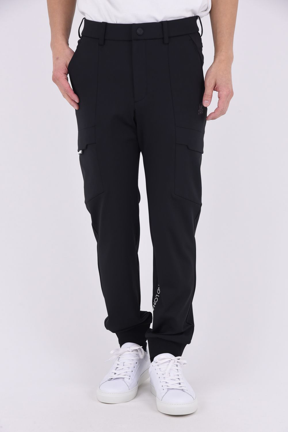 【26SS】【T-LINE】 CONTOUR FLEX CARGO JOGGER / モノトーン ポリエステルトリコット カーゴライクジョガーパンツ (ブラック)
