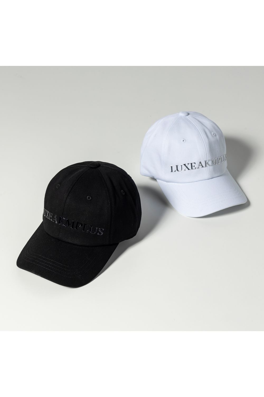 METAL PRINT LOGO CAP / メタルロゴ 6パネルキャップ (ホワイト)
