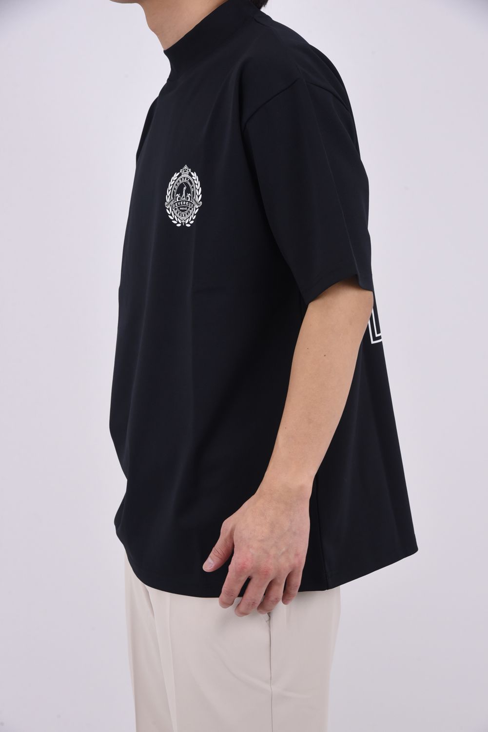【26SS】 DVG Sol Defender MOCK NECK T / バックプリント オーバーサイズ モックネックTシャツ (ブラック)