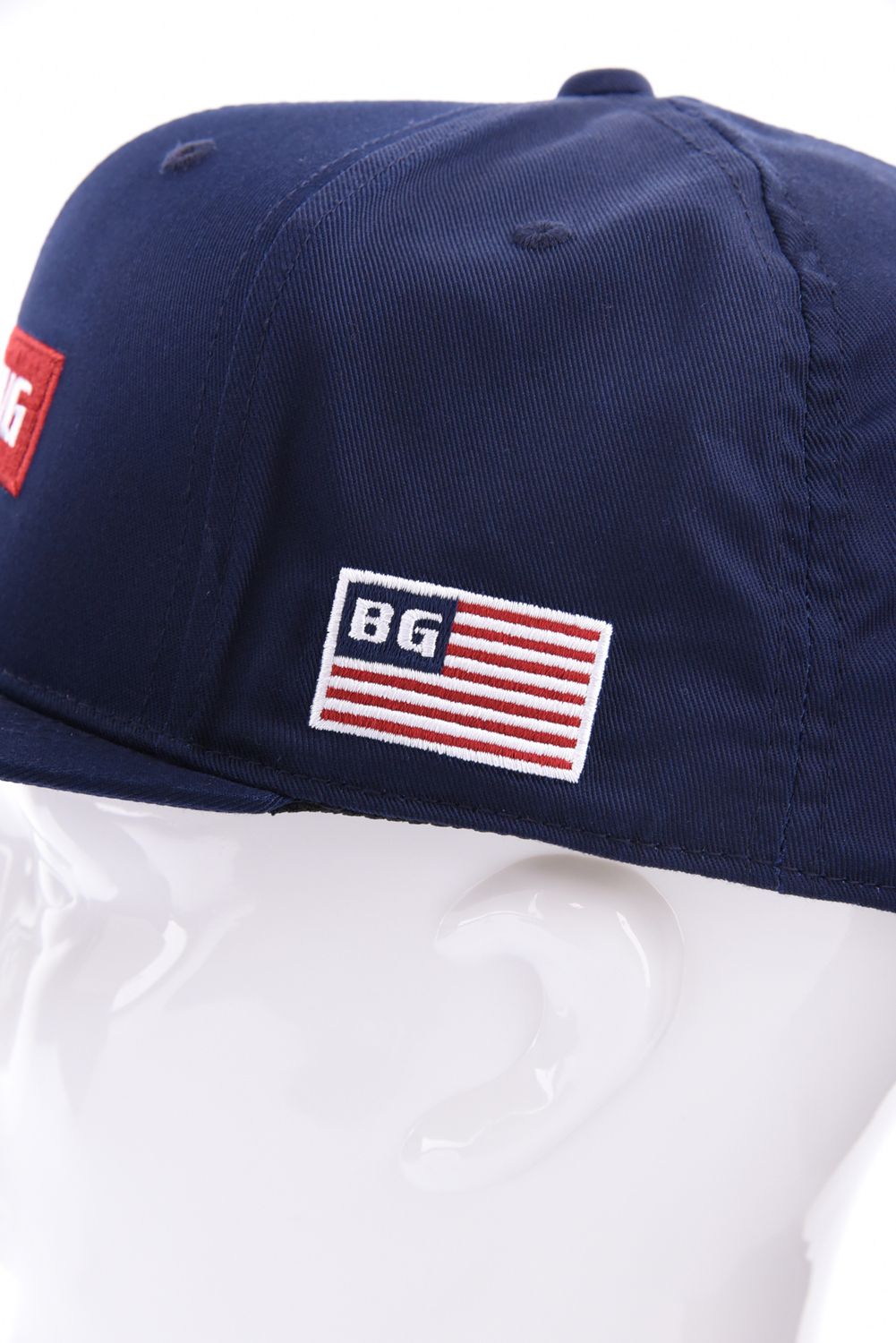 【26AW】 MEN’S BOX LOGO FLAT VISOR CAP / ボックスロゴ刺繍 フラットキャップ (ネイビー)