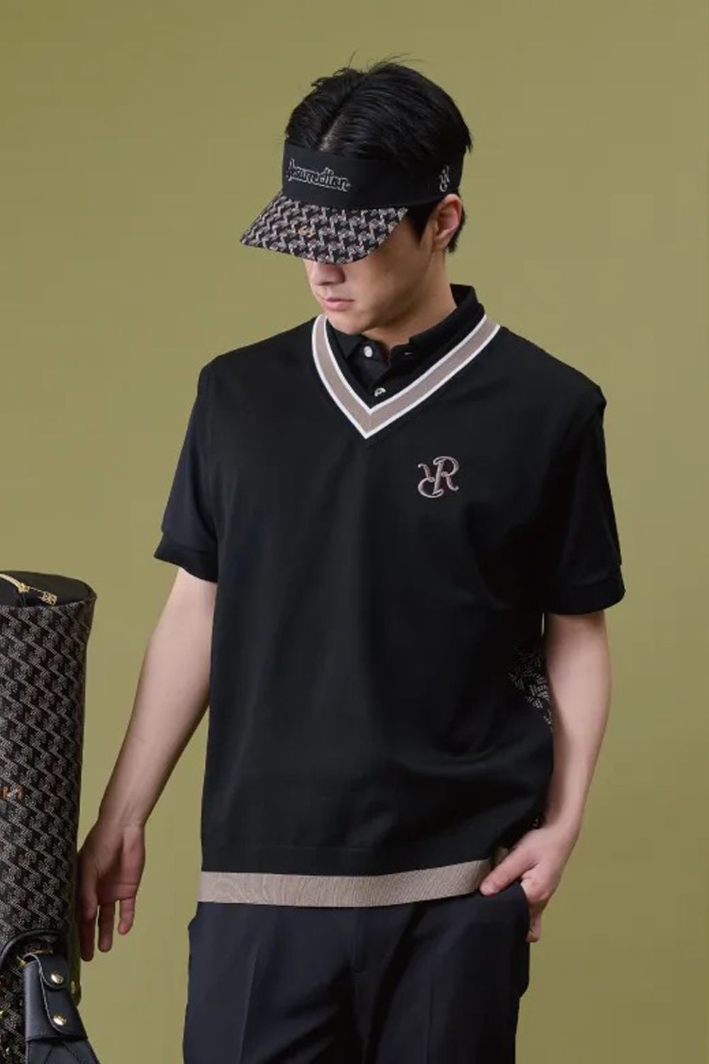 【26AW】【ユニセックス】 HALF GM V KNIT VEST / バックシャンデザイン Vネック ニットベスト (ブラック)*