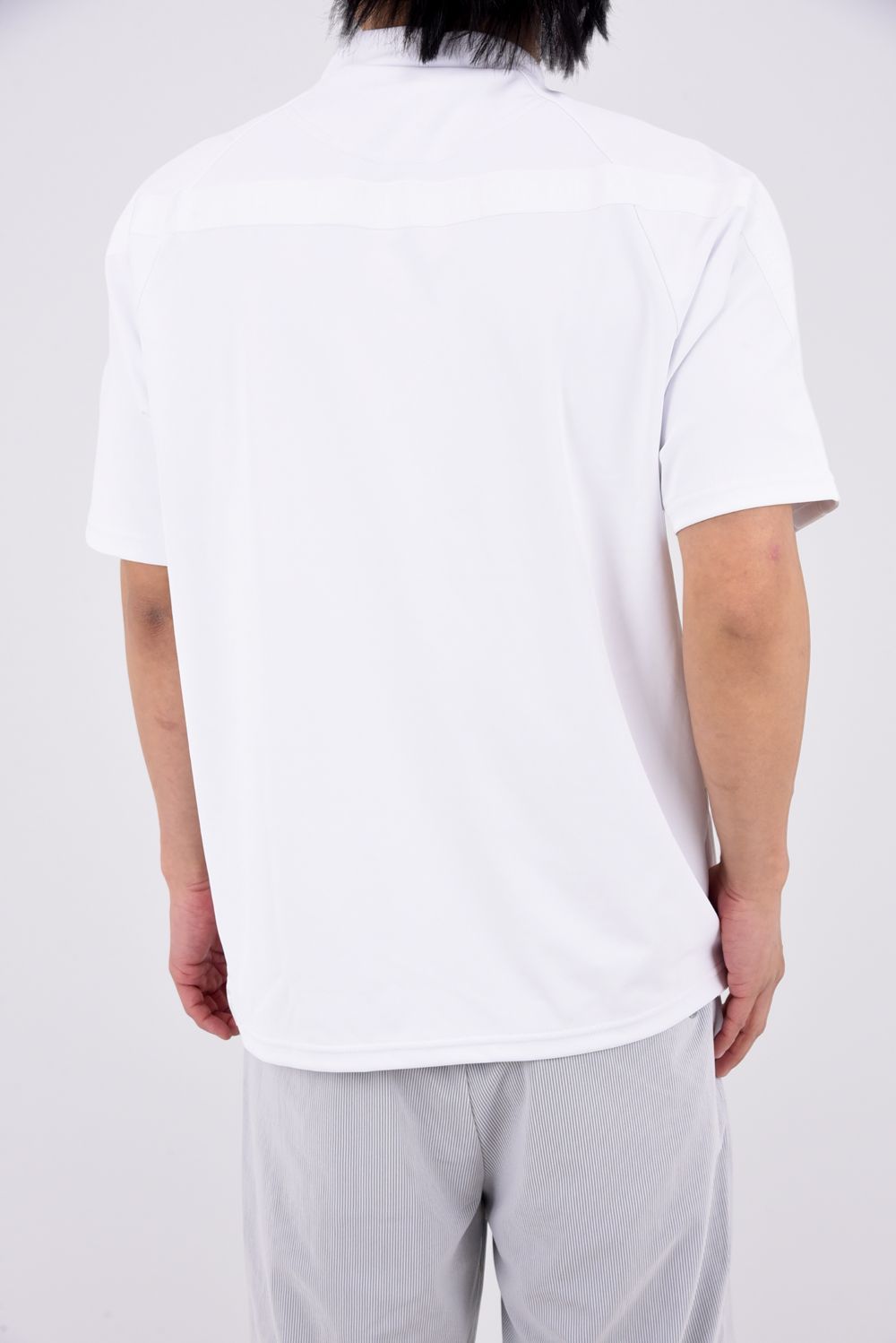 【26SS】 CE MEN’S BACK LOGO LINE HIGHNECK RF / ロゴテープ リラックスフィット モックネックTシャツ (ホワイト)