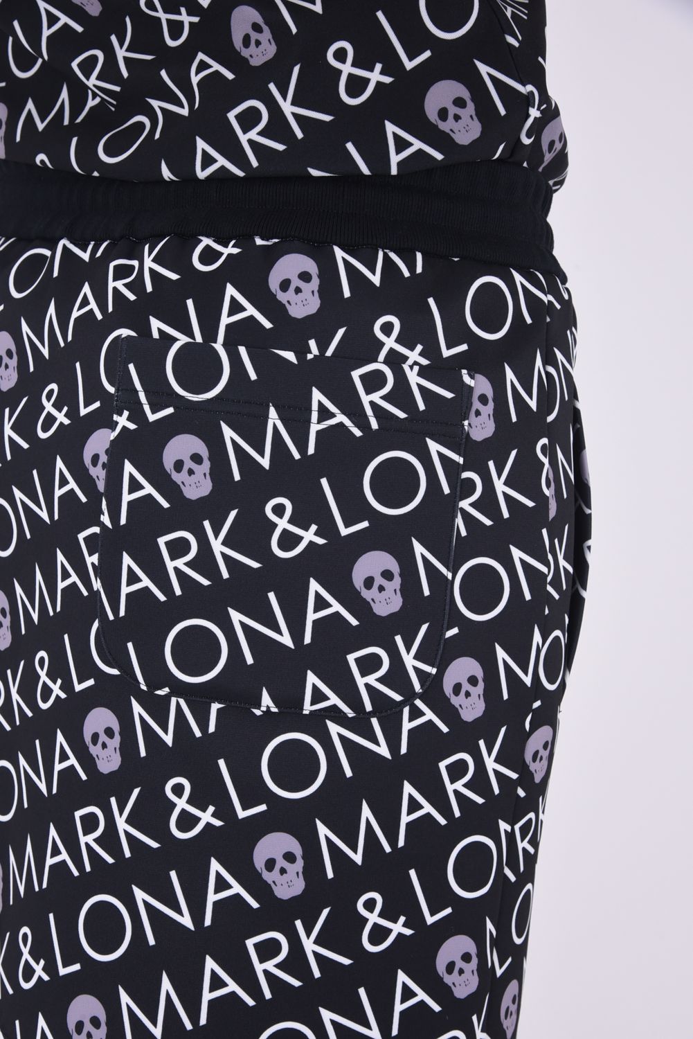 MARK \u0026LONA ラップ風スカート ロゴ総柄 ブラック 新品 サイズ38