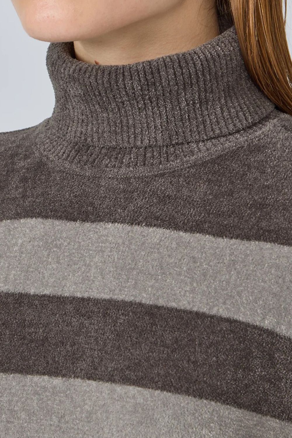 【25AW】【レディース】 ボーダー柄モールタートルネックセーター (グレー)