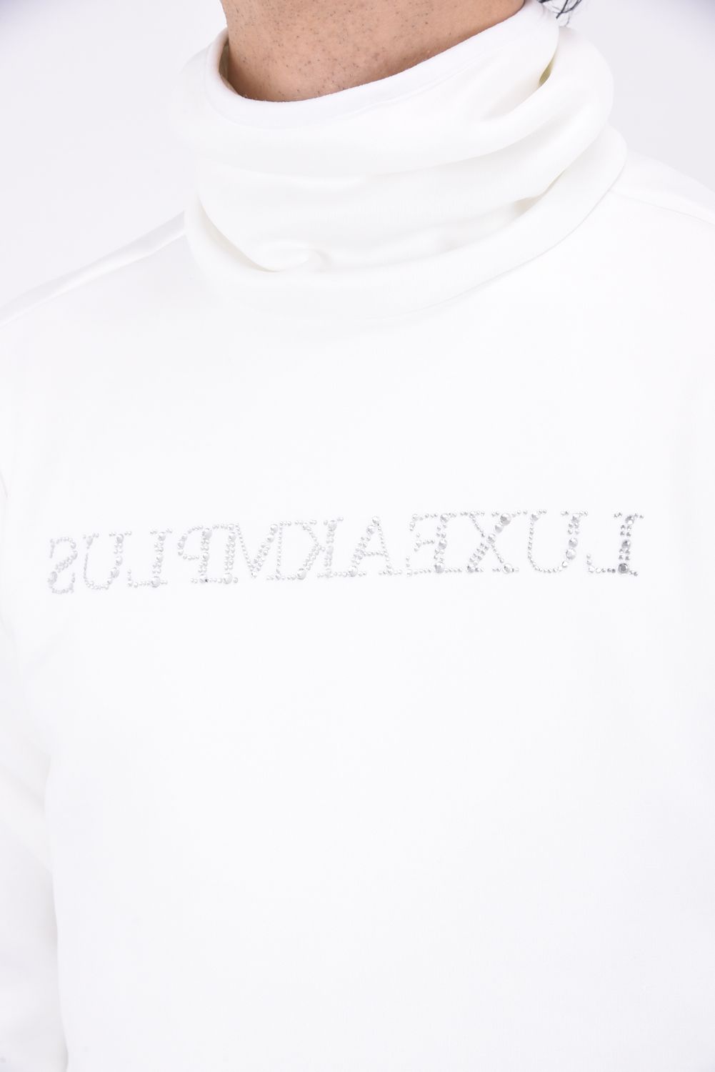 HIGH NECK BRUSHED BACK / ランダム ラインストーン ハイネックTシャツ (ホワイト)
