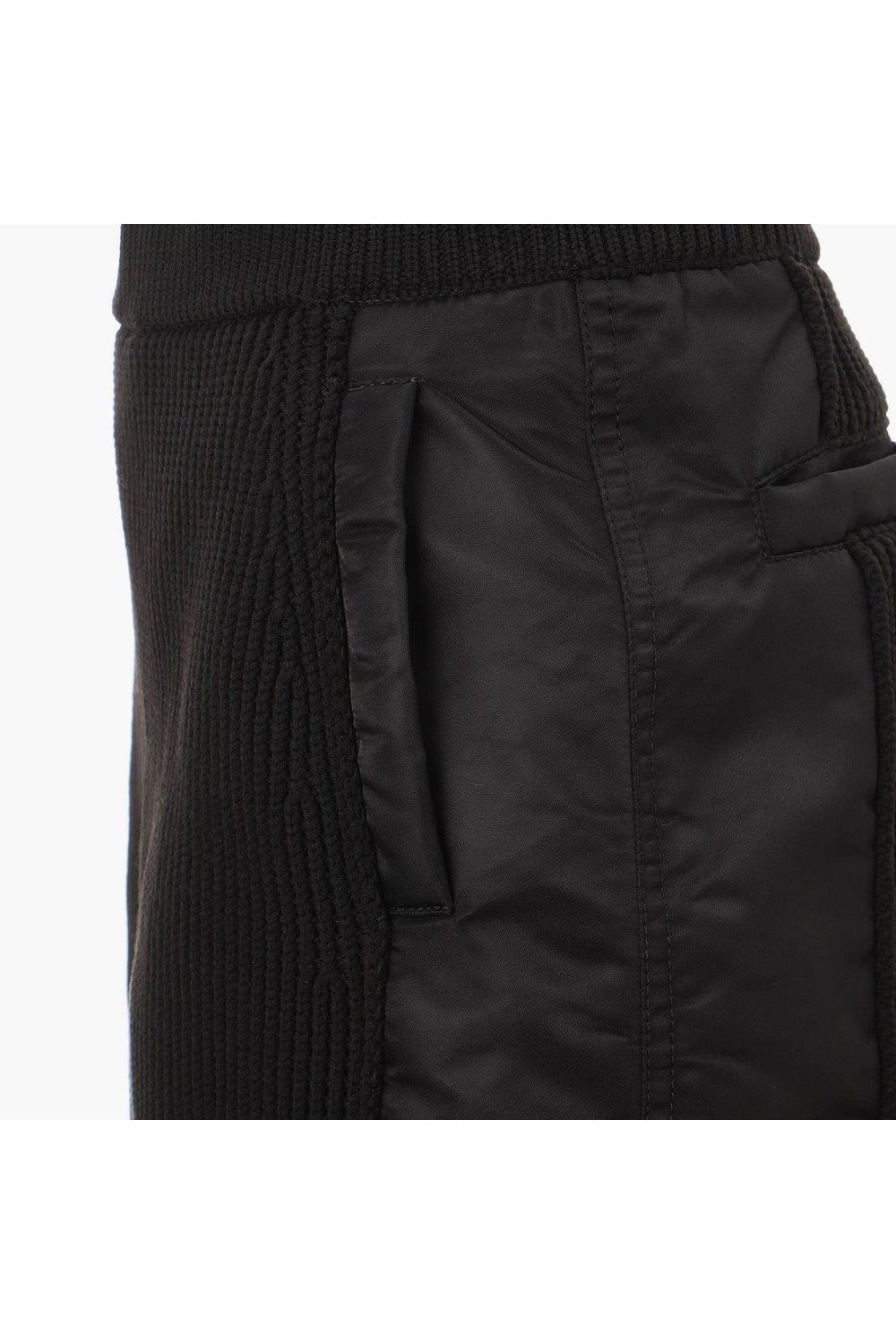 【26AW】【レディース】 WOMEN’S WINDBLOCK DOCKING RIB KNIT SKIRT / 畦編みニット&ナイロンツイル ハイブリッドニットスカート (ブラック)