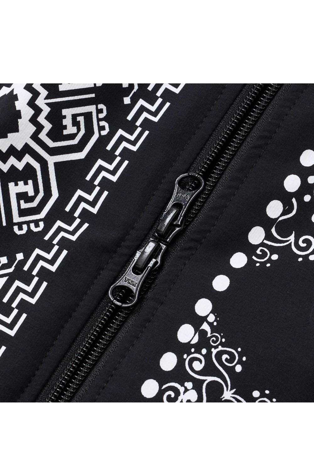 【26AW】 【レディース】 MOLD BAN JKT / バンダナ総柄 バックモールドロゴ ナイロンジャケット (ブラック)