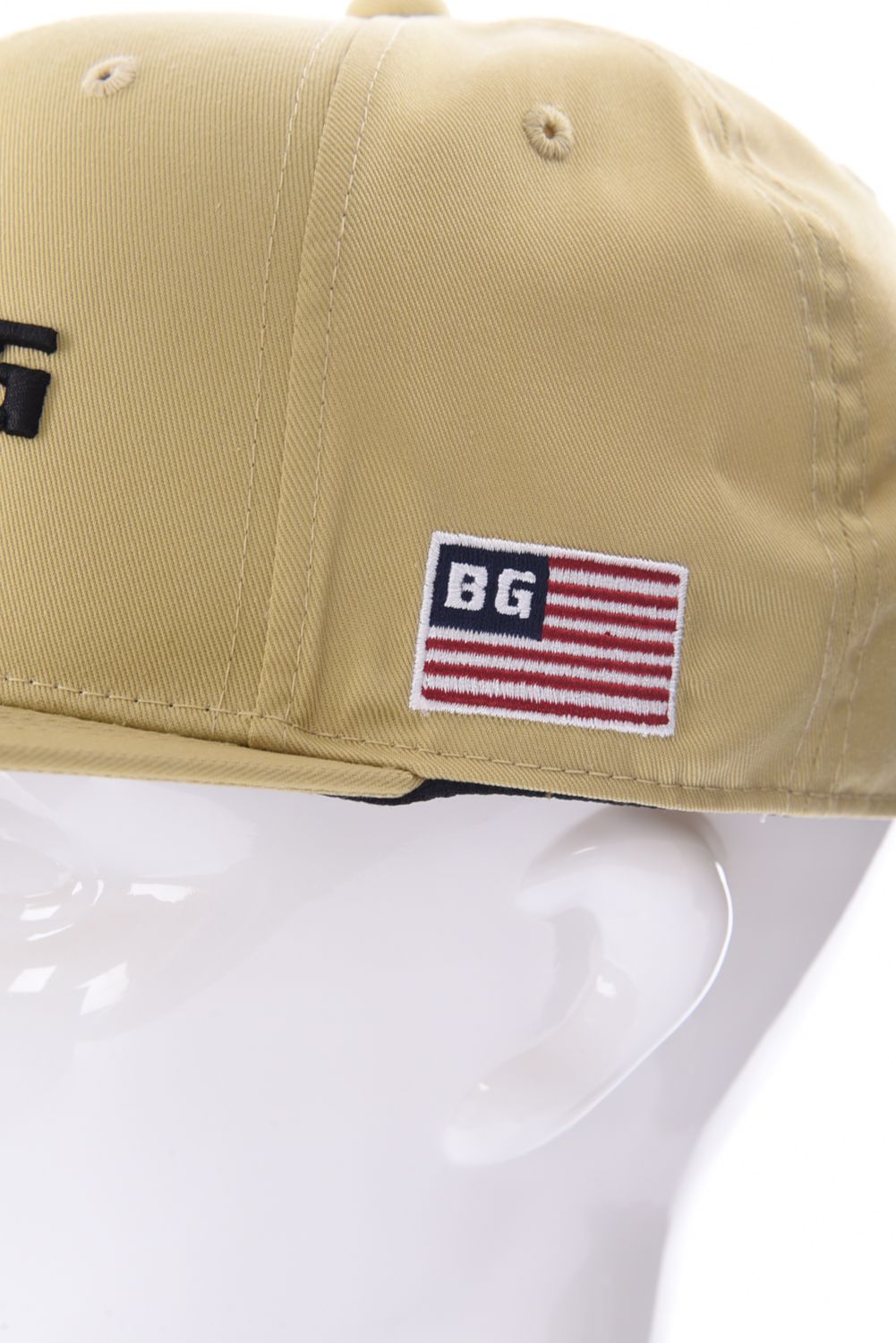 MENS BASIC FLAT VISOR CAP / ブランドロゴ ベーシック フラットキャップ ベージュ