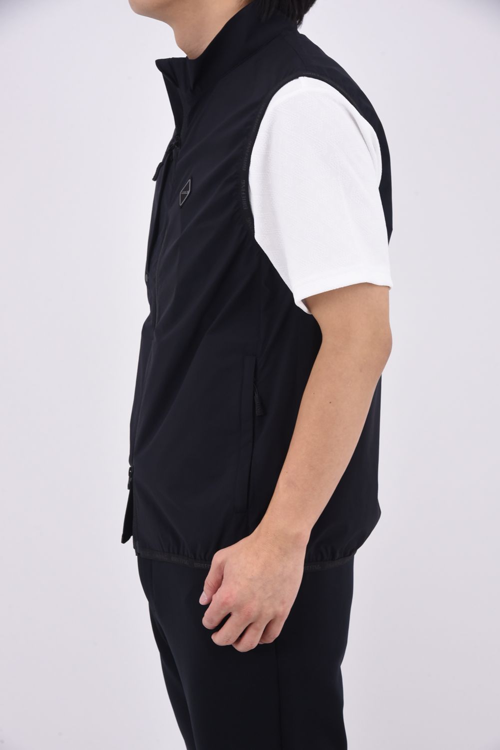 【26SS】 MEN'S POCKTABLE WIND VEST / 4WAYストレッチタフタ ポケッタブル ライトベスト (ブラック)