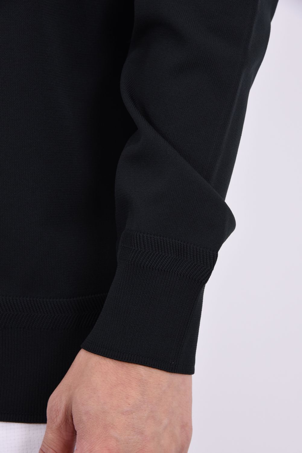 【26AW】 MEN’S PLANE KNIT CREWNECK / ブランドロゴ クルーネックニット (ブラック)