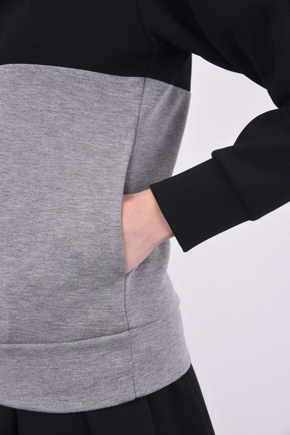 【期間限定ポイント10倍】【レディース】 BICOLOR TOP / バイカラー バックロゴプリント スウェット クルーネック (ブラック)