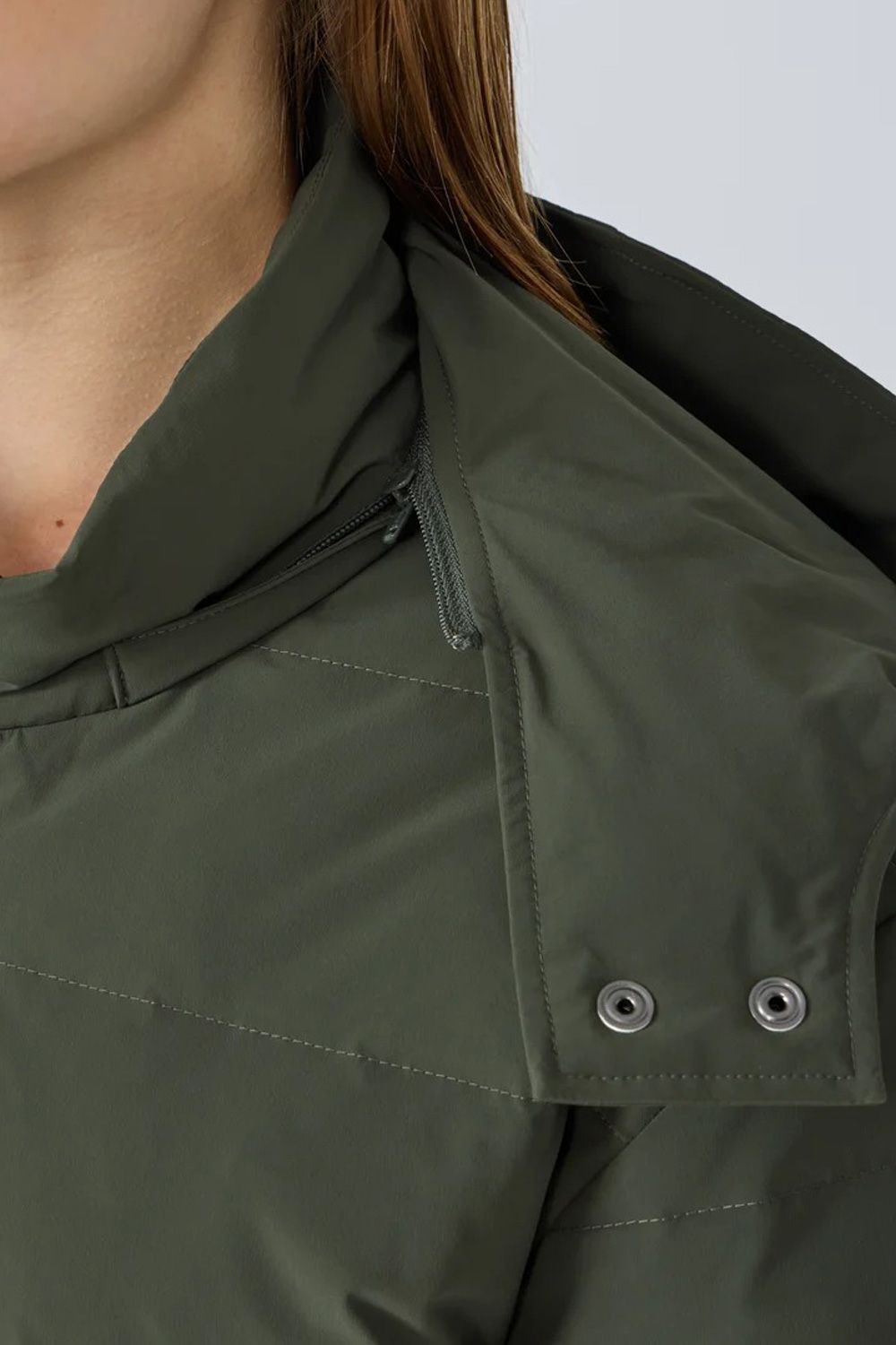 【25AW】 【レディース】 はっ水防風デタッチャブルダウンジャケット (グリーン)