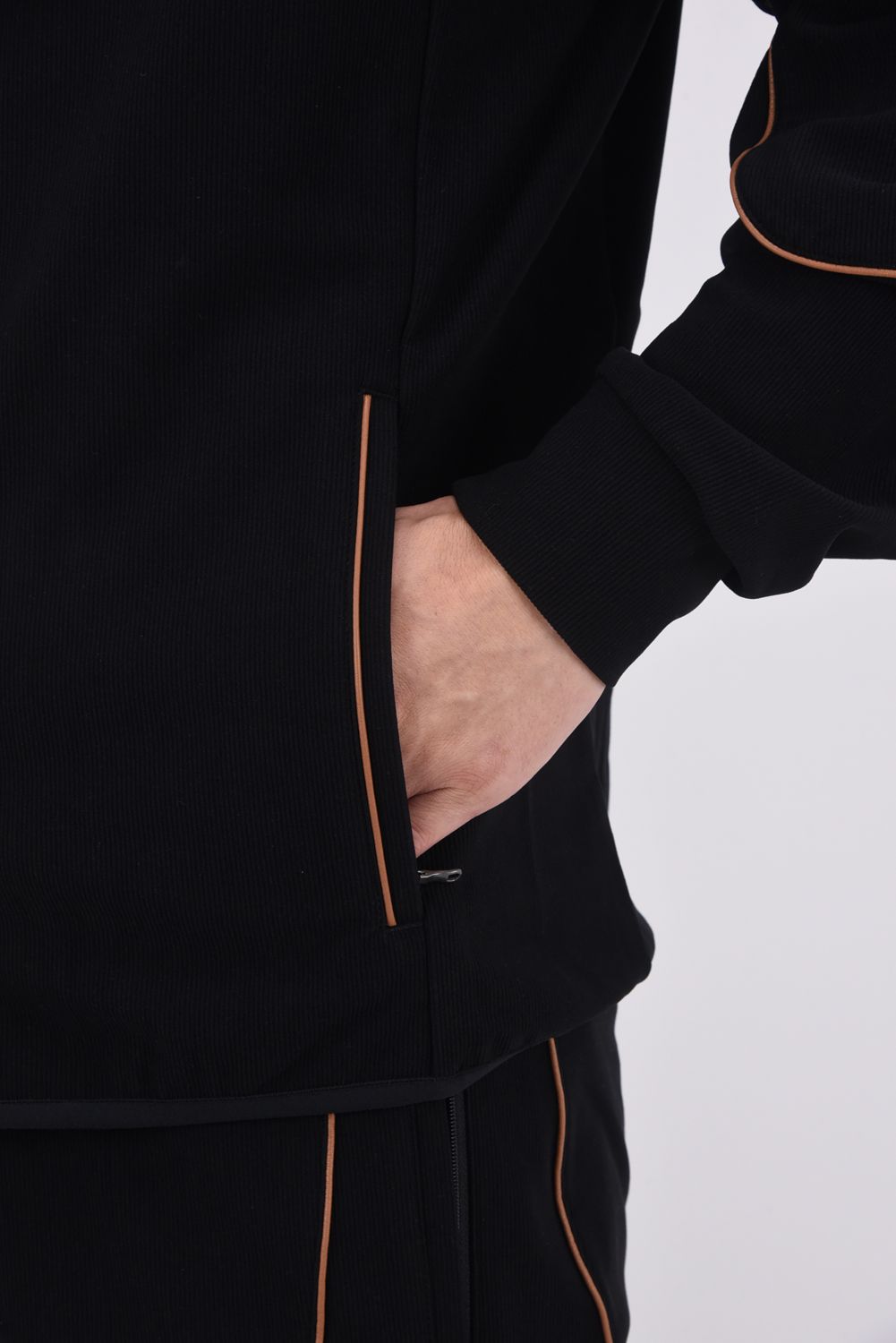 ZOOM STRETCH PERFONAMCE JACKET / 高機能フリース素材 ブランドロゴ刺繍 パイピング ウォームジャケット (ブラック)