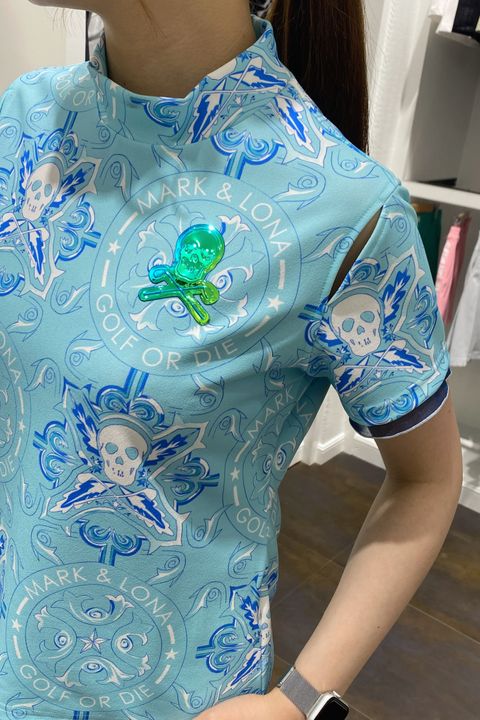 【MARK＆LONA】爽やかカラーのモックネックTシャツ！