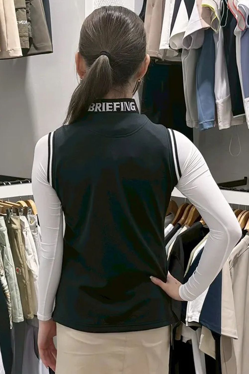 【26SS】【レディース】 WOMEN’S NECK LOGO NS HIGHNECK / ダイヤモンドロゴ ノースリーブ ハイネックトップス (ブラック)