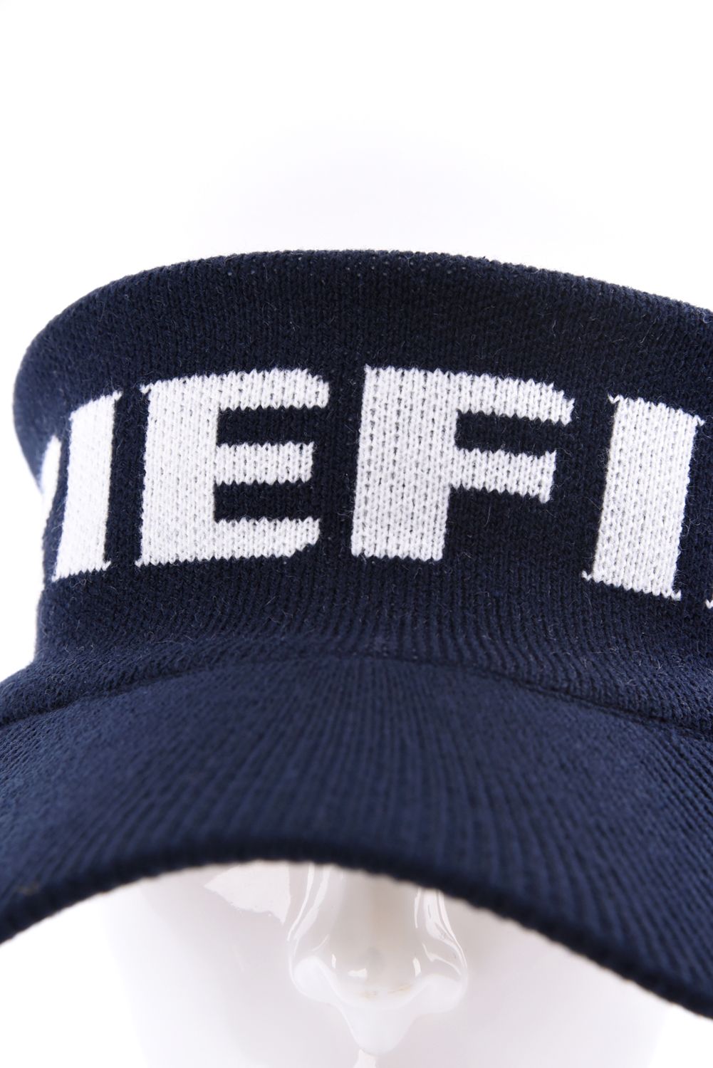 【26AW】 MEN’S KNIT VISOR / ブランドロゴ ニットサンバイザー (ネイビー)