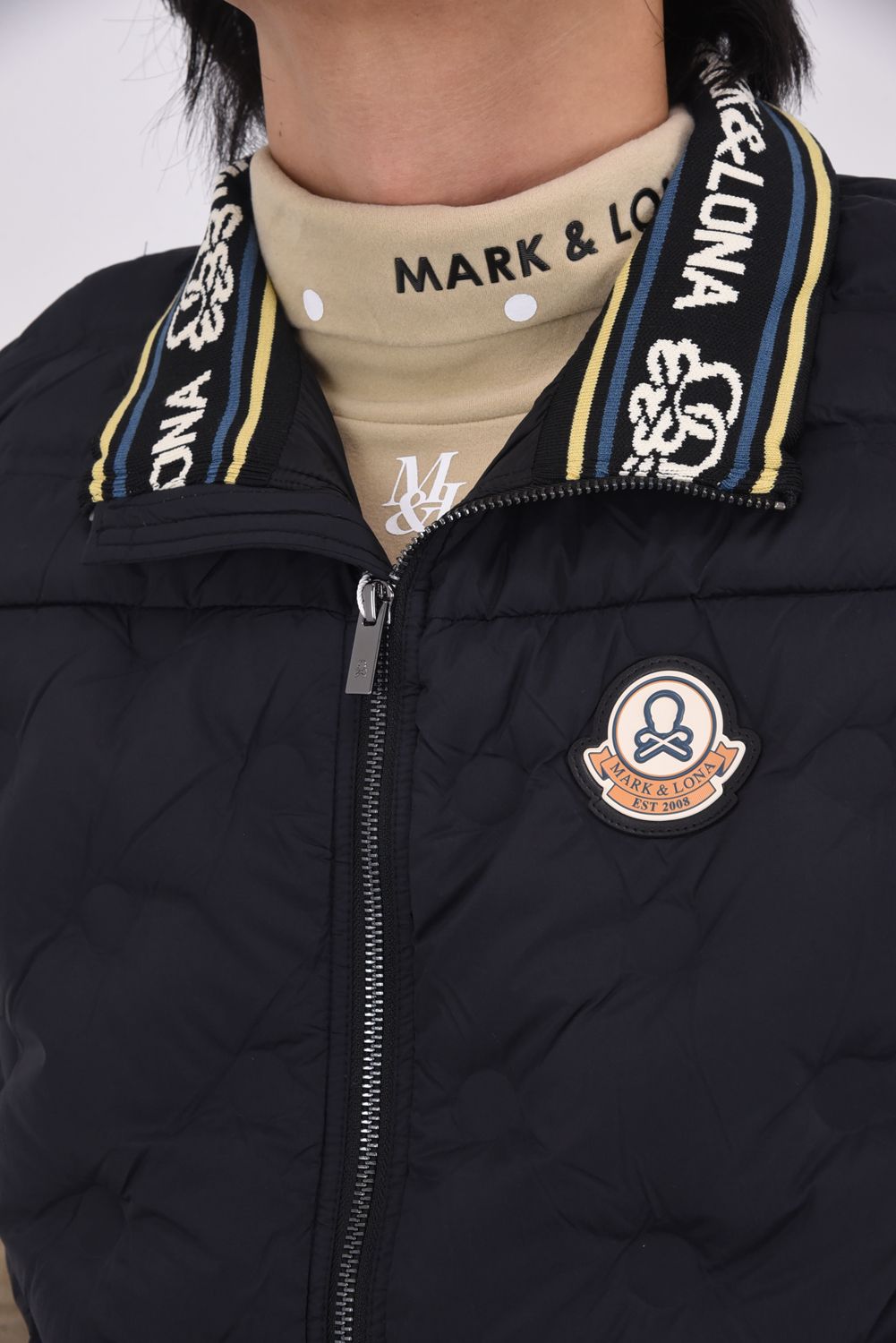 【2025AW】 SYNK SEAMLESS DOWN VEST / ドットパターンシームレス ダウンベスト (ブラック)