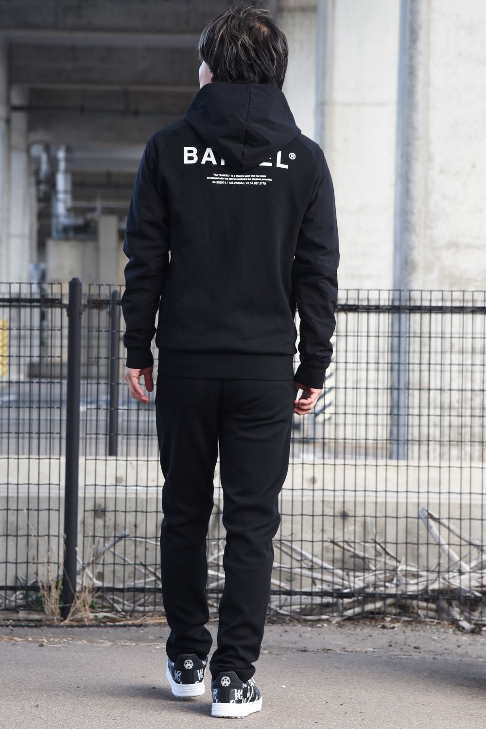 【BANDEL GOLF】 冬ゴルフをスマートに魅せるするボンディングセットアップ