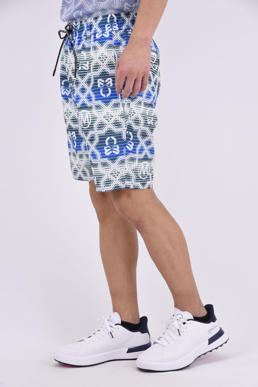 【26SS】 DOMINANT FLEX SHORTS / ジオメトリックパターン総柄 ドライタッチ ショートパンツ (ブルー)