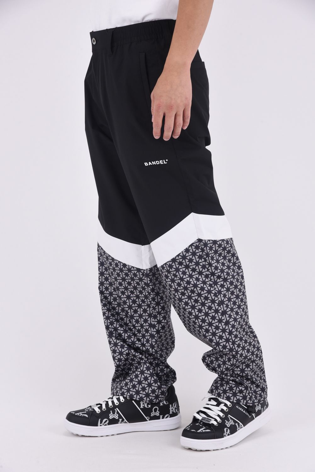 【25AW】 SWITCH DROST WIND PANTS / 異素材切り替え ルーズフィット ウィンドストッパーパンツ (ブラック)