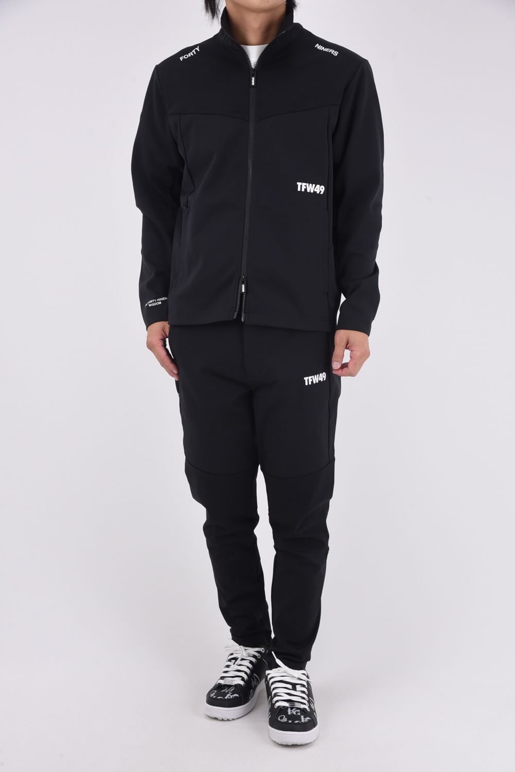 【25AW】 MULTI PURPOSE BLOUSON / ダンボール素材 異素材切り替え ストレッチロングパンツ (ブラック/ブラック)