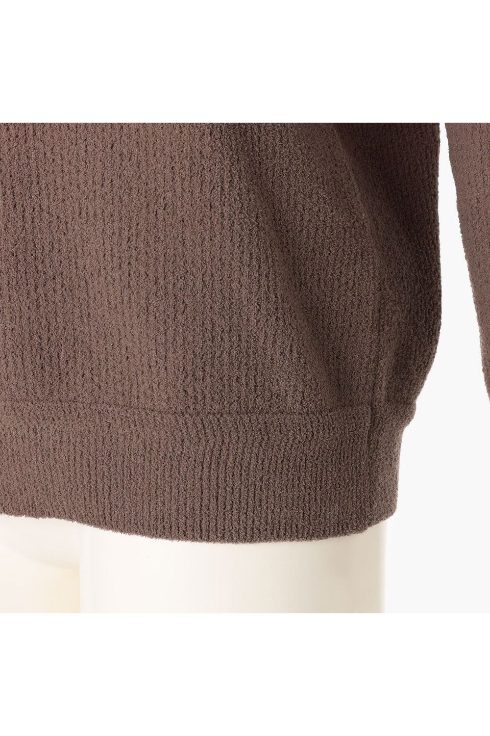 【26AW】【レディース】 WOMEN’S AIRY YARN KNIT CREWNECK / エアリーファブリック ブランドロゴ クルーネックニット (モカ)