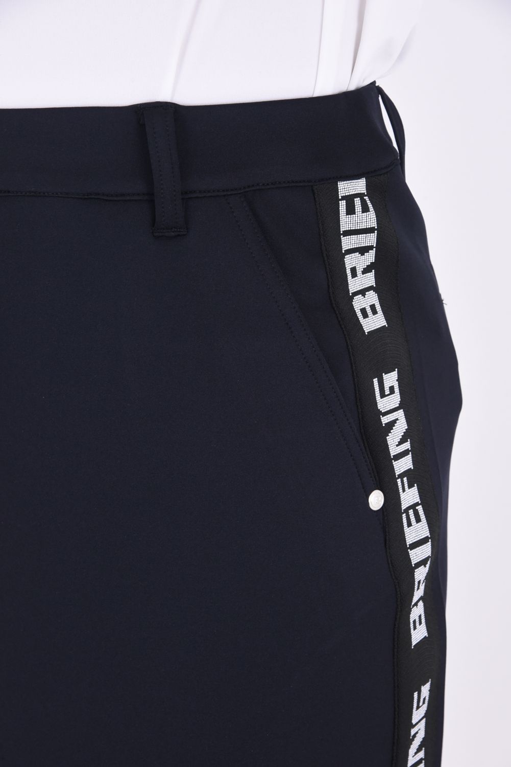 BRIEFING - WOMENS SIDE LOGO LINE SKIRT / サイドラインロゴテープ