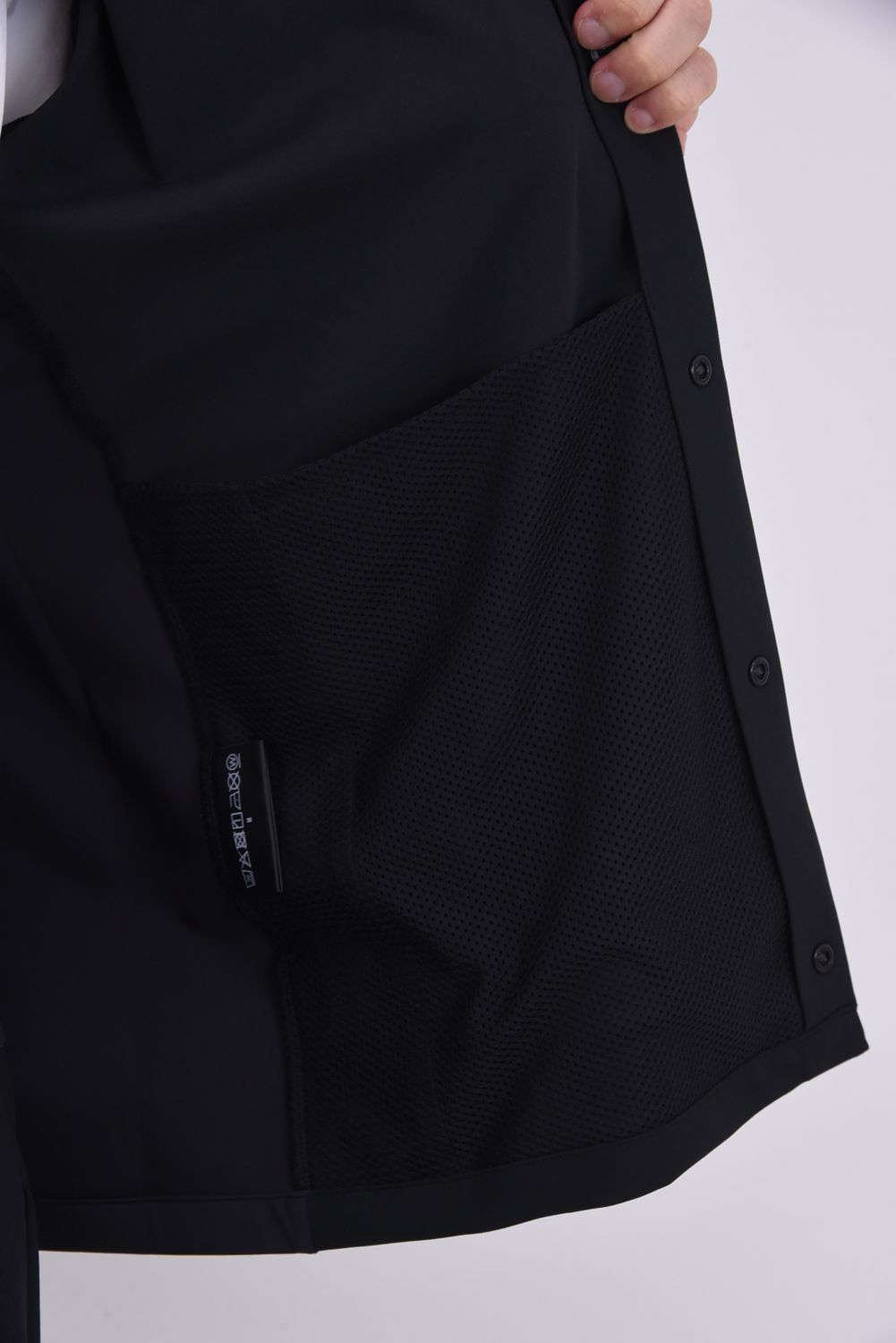 【26SS】 LUXURY SPORTY SHIRT / ドライタッチ サイドパネル スポーティシャツ (ブラック)