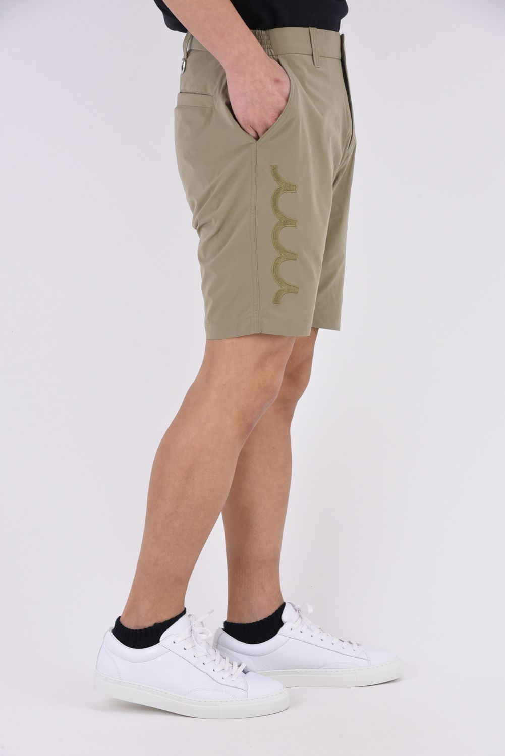 【26SS】 TAFFETA SHORT PANTS / ドライ＆フリーモーション ショートパンツ (ベージュ)